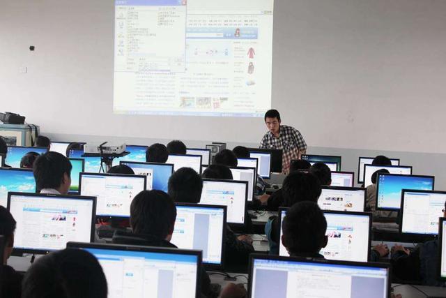 大专毕业薪资“高潜力”的三大专业，录取分友好，就业前景广阔